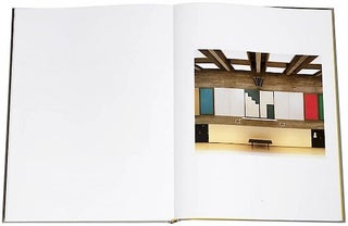 Autuas aina : Valokuvia suomalaista kouluista = Photographs of Finnish Schools