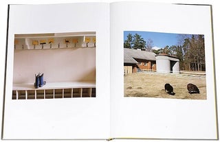Autuas aina : Valokuvia suomalaista kouluista = Photographs of Finnish Schools