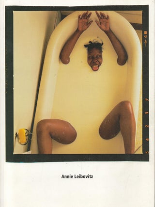 Item #2741 Annie Leibovitz. Annie Leibovitz, Riitta Raatikainen