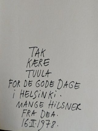 En trekant : fort&aelig;lling i tekst og billeder - Signed
